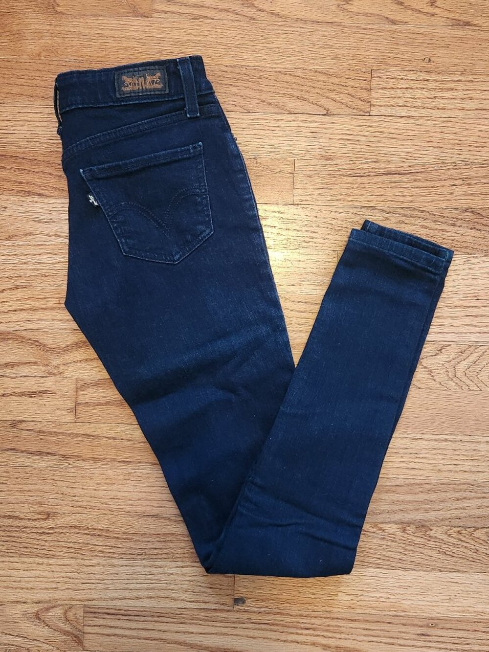 Levis Stretchy Skinny Jeans